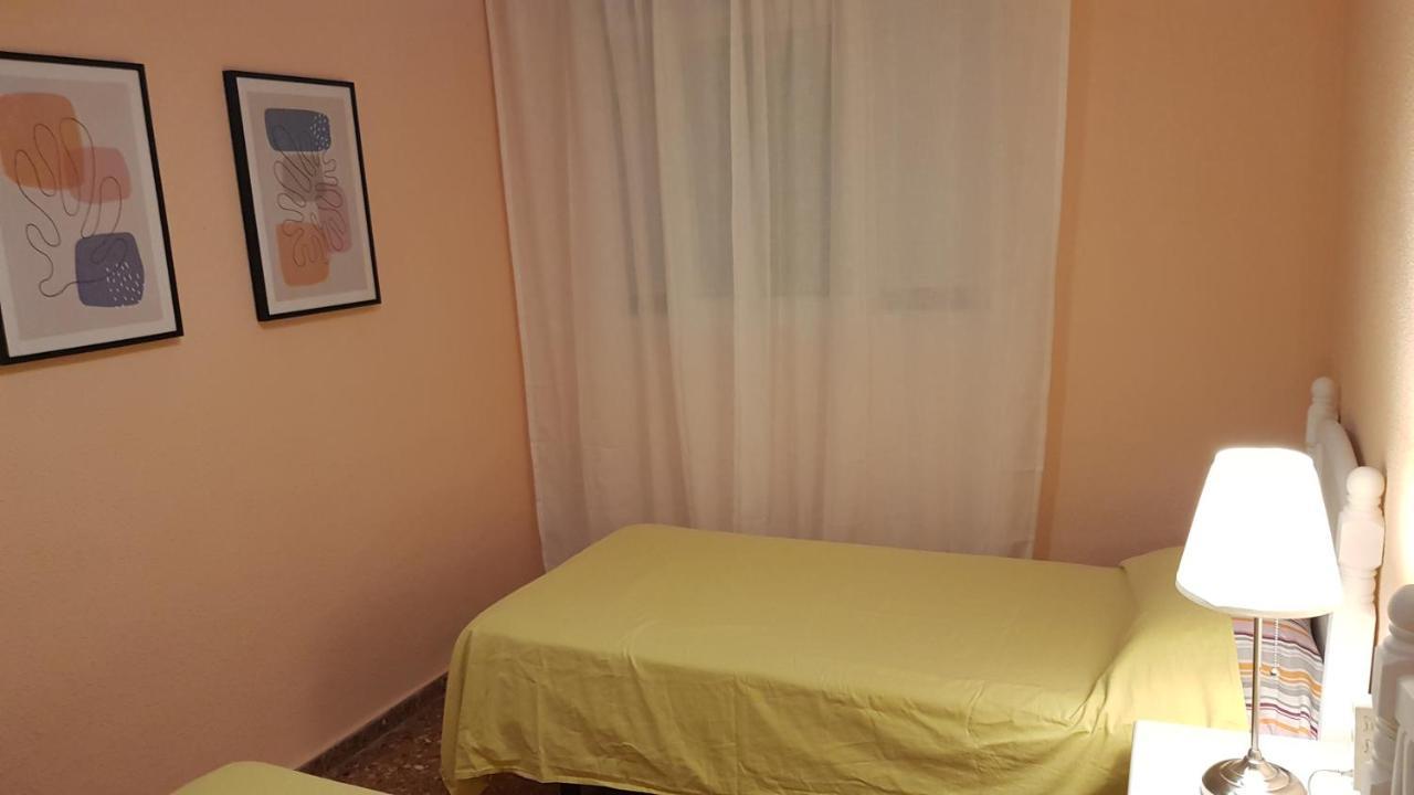 Disponible En Abril-Wifi-3Hab, 6 Pers, -Piscina, Aire Acondi-Parking Opcionable Extra Appartement Benidorm Buitenkant foto