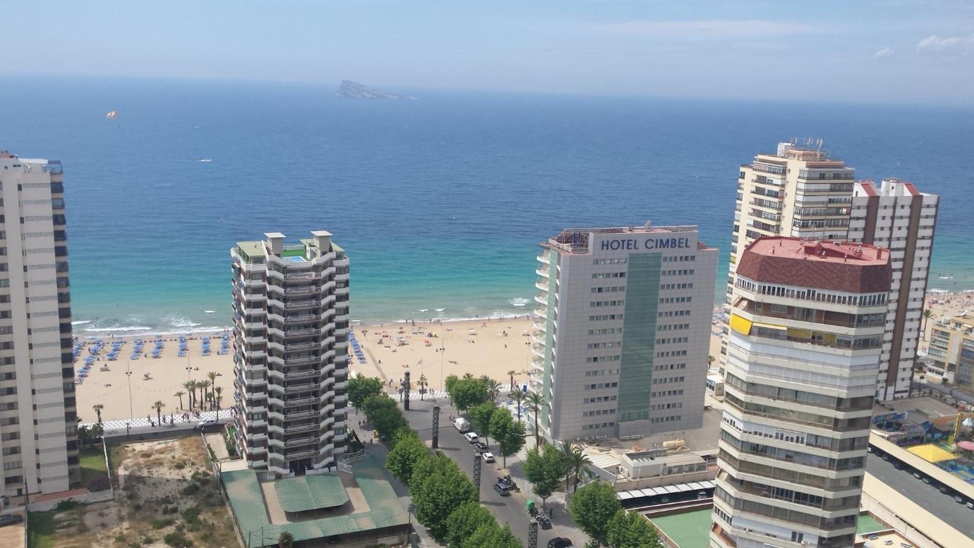 Disponible En Abril-Wifi-3Hab, 6 Pers, -Piscina, Aire Acondi-Parking Opcionable Extra Appartement Benidorm Buitenkant foto
