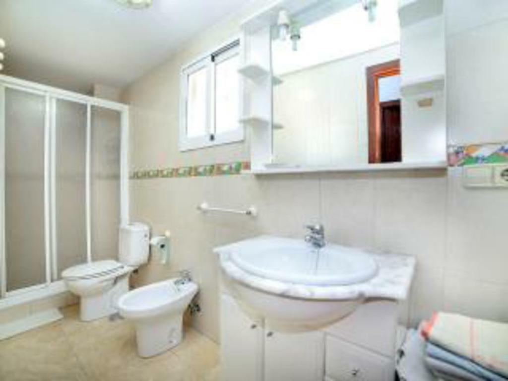 Disponible En Abril-Wifi-3Hab, 6 Pers, -Piscina, Aire Acondi-Parking Opcionable Extra Appartement Benidorm Buitenkant foto