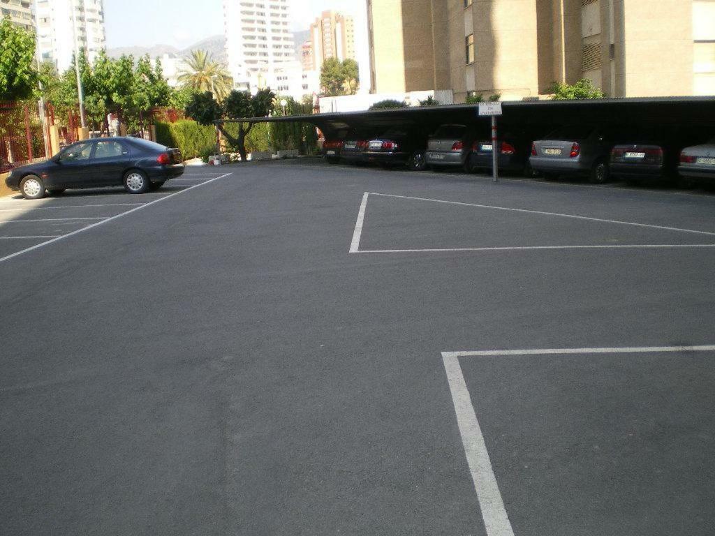 Disponible En Abril-Wifi-3Hab, 6 Pers, -Piscina, Aire Acondi-Parking Opcionable Extra Appartement Benidorm Buitenkant foto