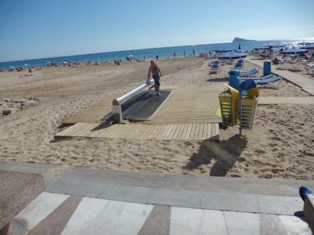 Disponible En Abril-Wifi-3Hab, 6 Pers, -Piscina, Aire Acondi-Parking Opcionable Extra Appartement Benidorm Buitenkant foto